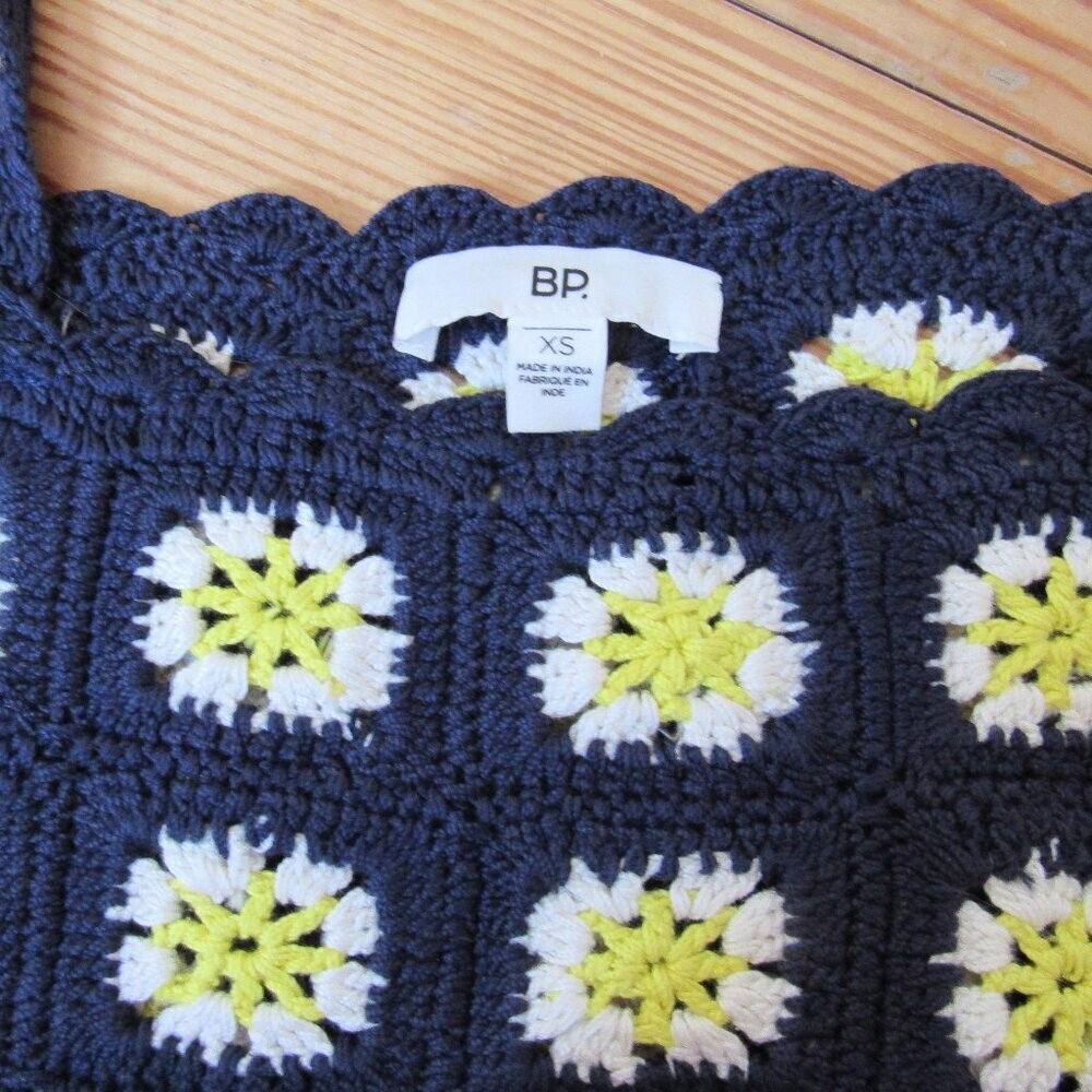 BP. Daisy Crochet Tank Top XS Navy Yellow White - Picture 3 of 10